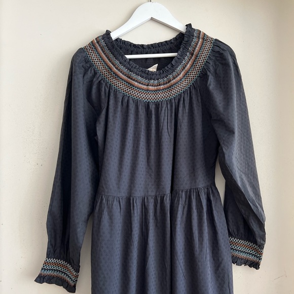 Universal Thread Smocked Round Neck Midi Dress NWOT - Picture 6 of 8